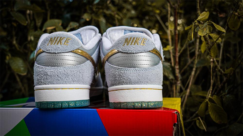 PK God Nike Sb dunk low X Sean Cliver holiday special retail materials ready to ship